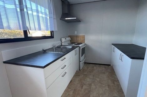Photo of property in 10 Starforth Place, Henderson, Auckland, 0612