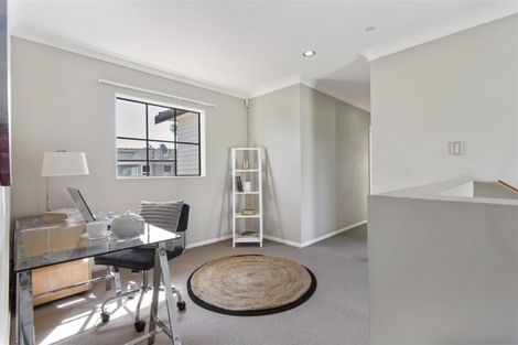 Photo of property in 48 Priestley Drive, Bucklands Beach, Auckland, 2014