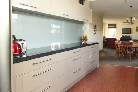 Photo of property in 140 Guppy Road, Taradale, Napier, 4112