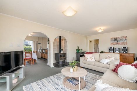 Photo of property in 48 Shetland Street, Glen Eden, Auckland, 0602