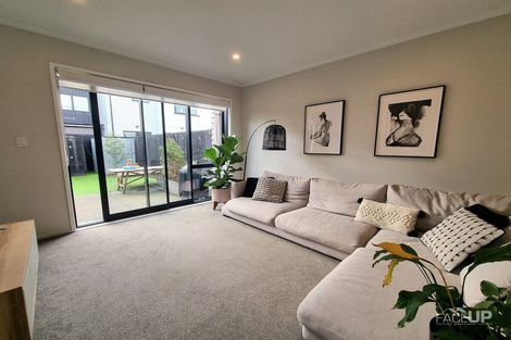 Photo of property in 31 Walter Merton Road, Hobsonville, Auckland, 0616