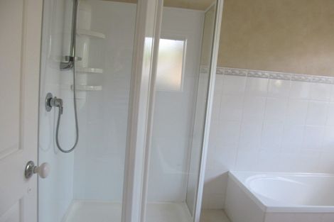 Photo of property in 11 Kath Hopper Drive, Orewa, 0931