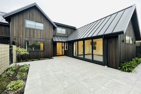 Photo of property in 76 Jeffreys Road, Fendalton, Christchurch, 8052