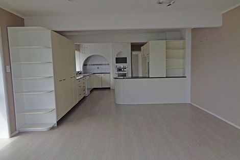 Photo of property in 52 The Parade, Bucklands Beach, Auckland, 2012