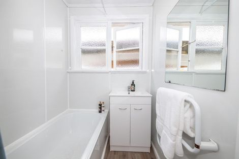 Photo of property in 66 Rintoul Street, Westport, 7825