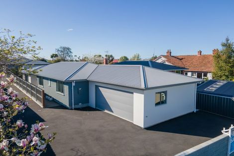 Photo of property in 20c Beach Road, Castor Bay, Auckland, 0620