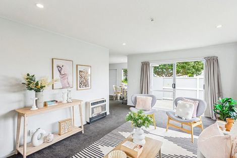 Photo of property in 24 Rangiatea Street, Paraparaumu Beach, Paraparaumu, 5032