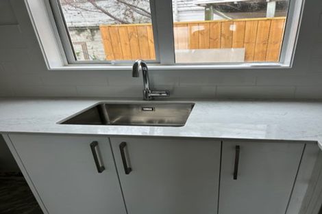 Photo of property in 8 Wilkinson Street, Oriental Bay, Wellington, 6011