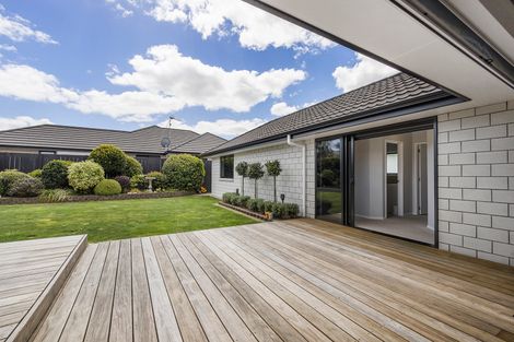 Photo of property in 39a Norfolk Drive, Cambridge, 3434