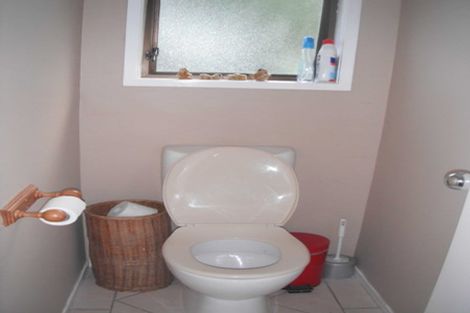 Photo of property in 3 Compass Place, Te Atatu Peninsula, Auckland, 0610