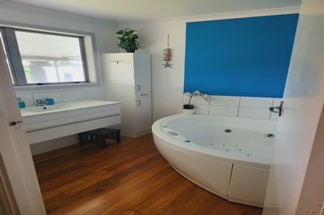 Photo of property in 49 Kai Iwi Lakes Road, Omamari, Dargaville, 0373
