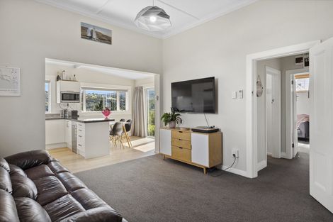 Photo of property in 212 Kenmure Road, Kenmure, Dunedin, 9011