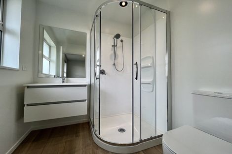 Photo of property in 5/172 Don Buck Road, Massey, Auckland, 0614