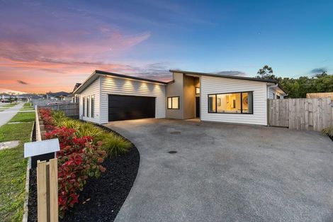 Photo of property in 40 Taikura Avenue, Red Beach, 0932