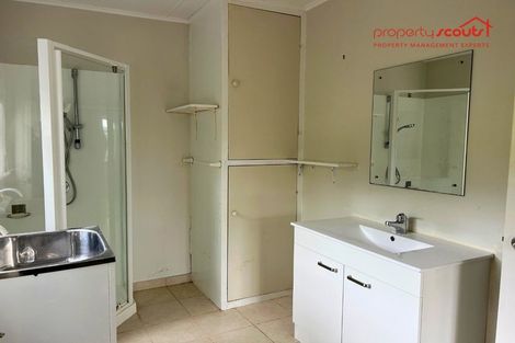Photo of property in 1/12 Holiday Road, Stanmore Bay, Whangaparaoa, 0932
