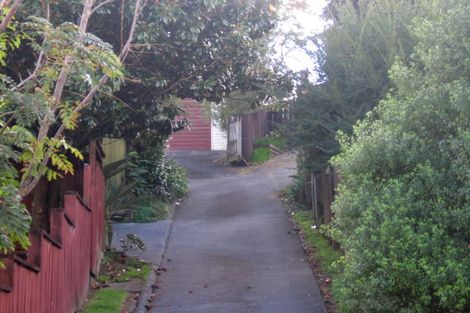 Photo of property in 10 Sarajevo Place, Massey, Auckland, 0614