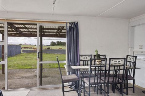 Photo of property in 1 Wood Street, Kakaramea, Patea, 4598