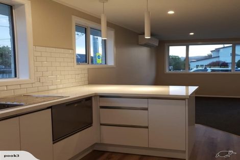 Photo of property in 1/12 Poplar Grove, Ebdentown, Upper Hutt, 5018