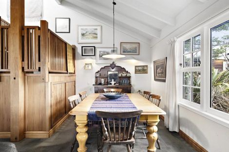 Photo of property in 157 Marine Parade, Eastbourne, Lower Hutt, 5013