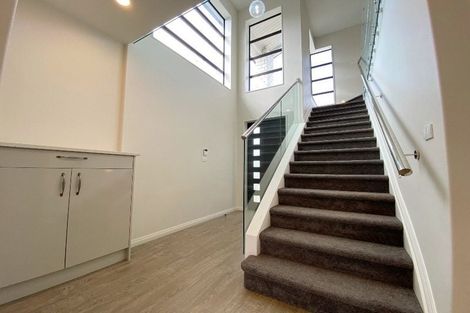 Photo of property in 42 Mcwhirters Farm Lane, Massey, Auckland, 0614