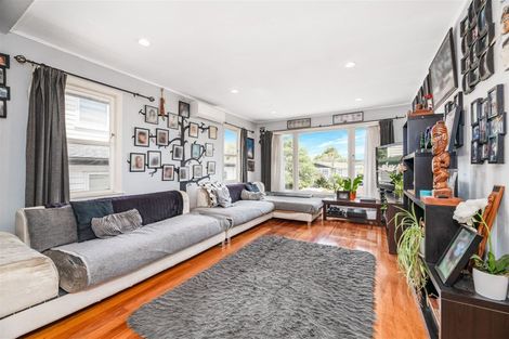 Photo of property in 39 Kingdale Road, Henderson, Auckland, 0610