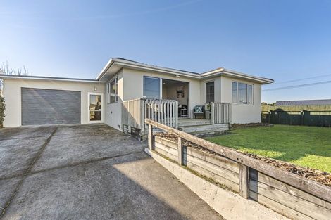 Photo of property in 12 Domett Street, Waitara, 4320
