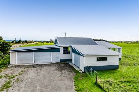 Photo of property in 2288 Eltham Road, Awatuna, Hawera, 4679