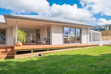 Photo of property in 1 Lori Lane, Coopers Beach, 0420