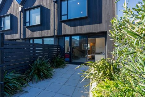 Photo of property in 11a Cuba Street, Petone, Lower Hutt, 5012