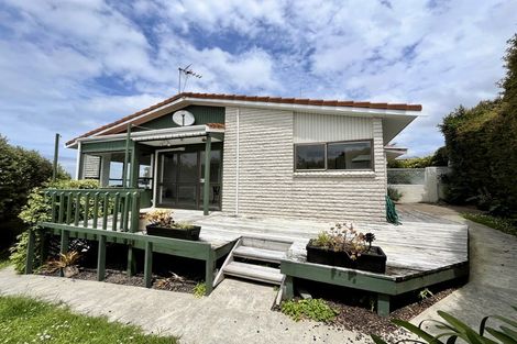 Photo of property in 1/3 Peter Terrace, Castor Bay, Auckland, 0620