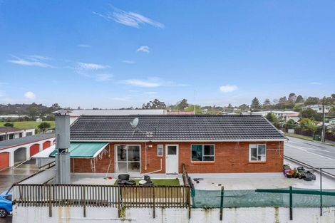 Photo of property in 247 Henderson Valley Road, Henderson, Auckland, 0612