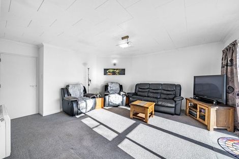 Photo of property in 37 Moa Street, Waikiwi, Invercargill, 9810