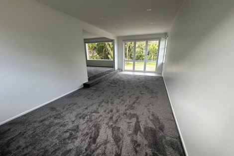 Photo of property in 9 York Road, Titirangi, Auckland, 0604