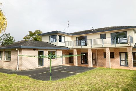 Photo of property in 18 Piriti Drive, Te Atatu Peninsula, Auckland, 0610