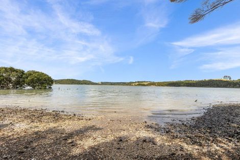 Photo of property in 417 Heatley Road, Whakapirau, Maungaturoto, 0583