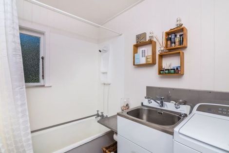 Photo of property in 21 Kurupae Road, Hilltop, Taupo, 3330