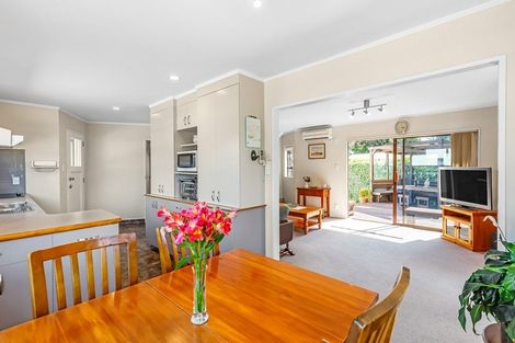Photo of property in 15 Kanawa Street, Waikanae, 5036