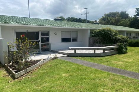 Photo of property in 5i The Esplanade, Eastern Beach, Auckland, 2012