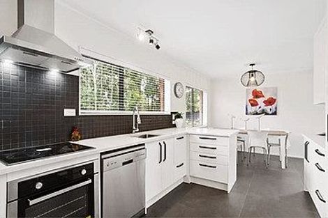Photo of property in 303a/2 Great North Road, Henderson, Auckland, 0612
