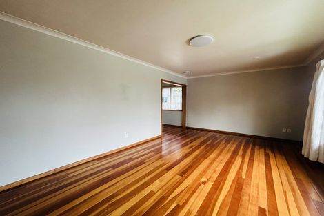 Photo of property in 43 Neil Avenue, Te Atatu Peninsula, Auckland, 0610