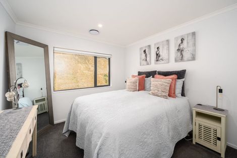 Photo of property in 4 Antigua Way, Grenada Village, Wellington, 6037