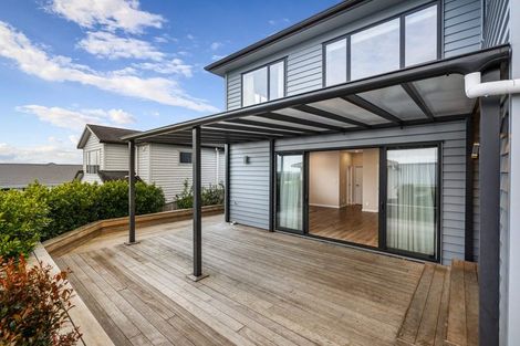 Photo of property in 11 Matisse Drive, West Harbour, Auckland, 0618