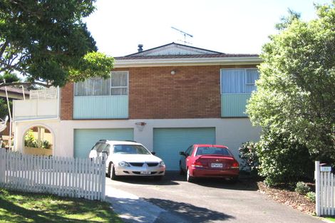 Photo of property in 10 Nui Mana Place, Te Atatu South, Auckland, 0610