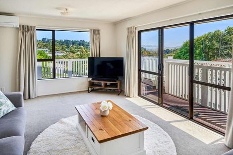 Photo of property in 16 Transom Close, Whitby, Porirua, 5024