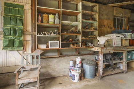 Photo of property in 102 Mountain Road, Mangere Bridge, Auckland, 2022