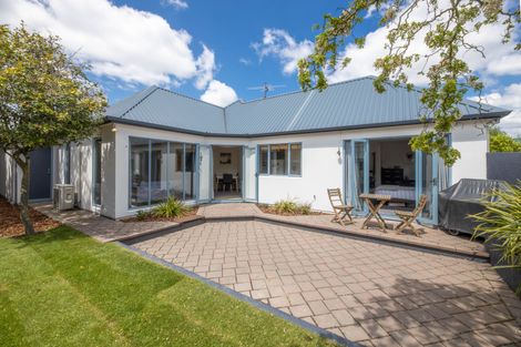 Photo of property in 725 Main Road North, Belfast, Christchurch, 8051
