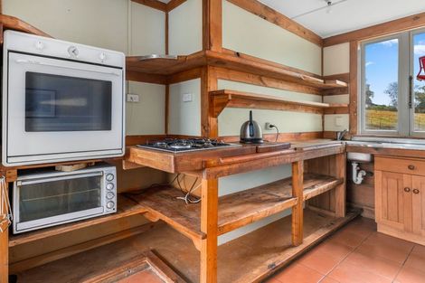 Photo of property in 8 Takamatua Valley Road, Takamatua, Akaroa, 7581