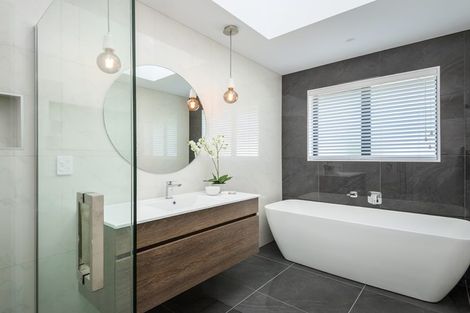 Photo of property in 2 Flotilla Place, Long Bay, Auckland, 0630