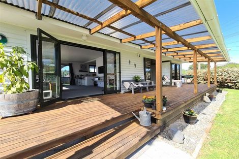 Photo of property in 37 Rochfort Street, Otane, 4202