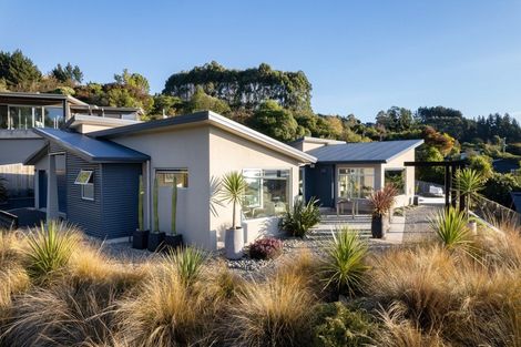 Photo of property in 28 Clearwater Street, Broad Bay, Dunedin, 9014